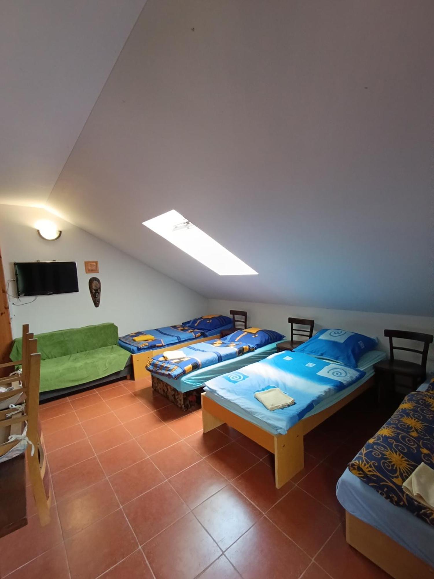 Haškovna - tradice zájezdního hostince u Prachovských skal Ohavec Exterior foto